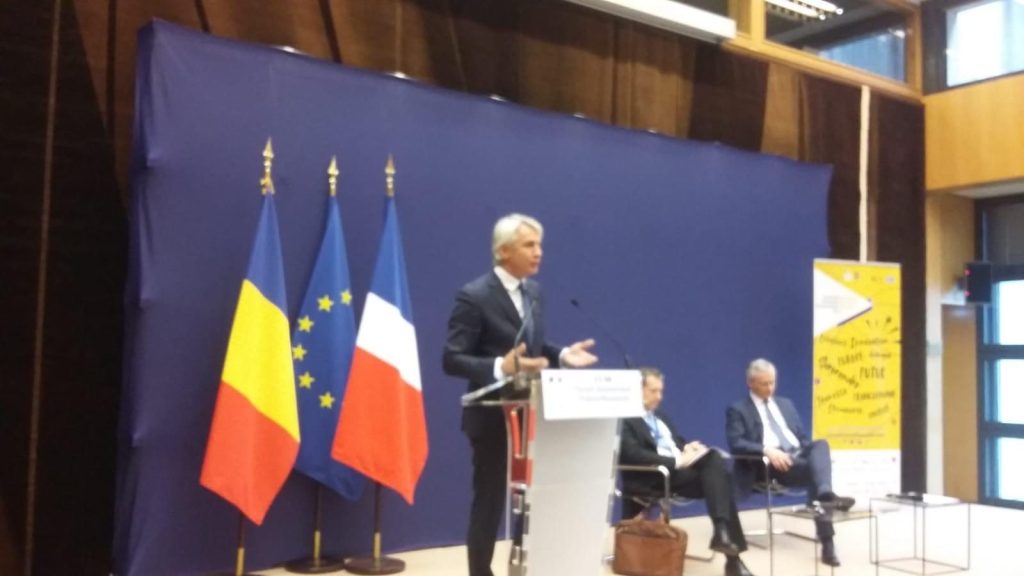 Victor Ponta, candidat la Președinția României, vrea cluburi sportive pentru tineri, cu susținerea lui Eugen Teodorovici